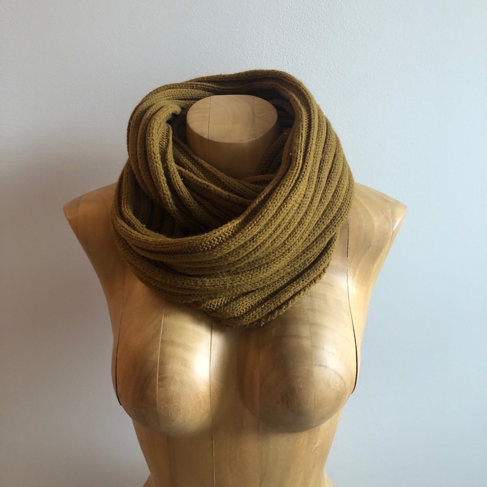 Madewell knit infinity scarf